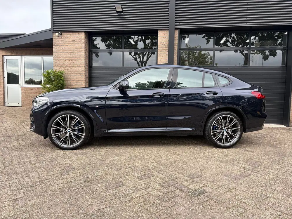 BMW X4 XDrive20i M-Pakket High Executive Edition uit 2020, foto 2