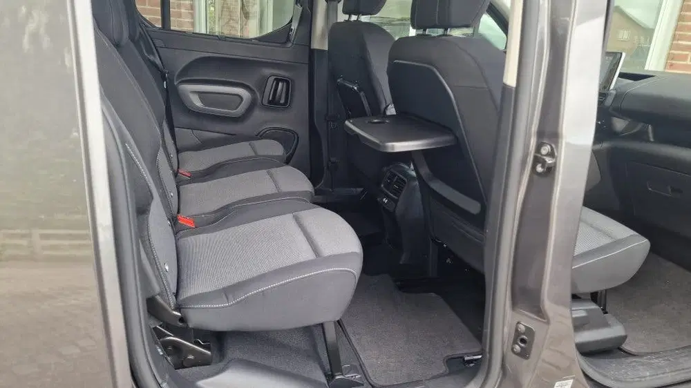 Toyota Proace City 1.2 Turbo Dynamic Automaat 5 Pers uit 2021, foto 5