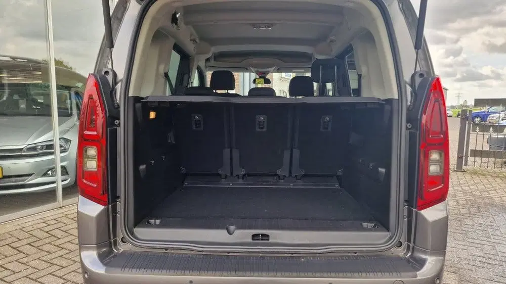 Toyota Proace City 1.2 Turbo Dynamic Automaat 5 Pers uit 2021, foto 6