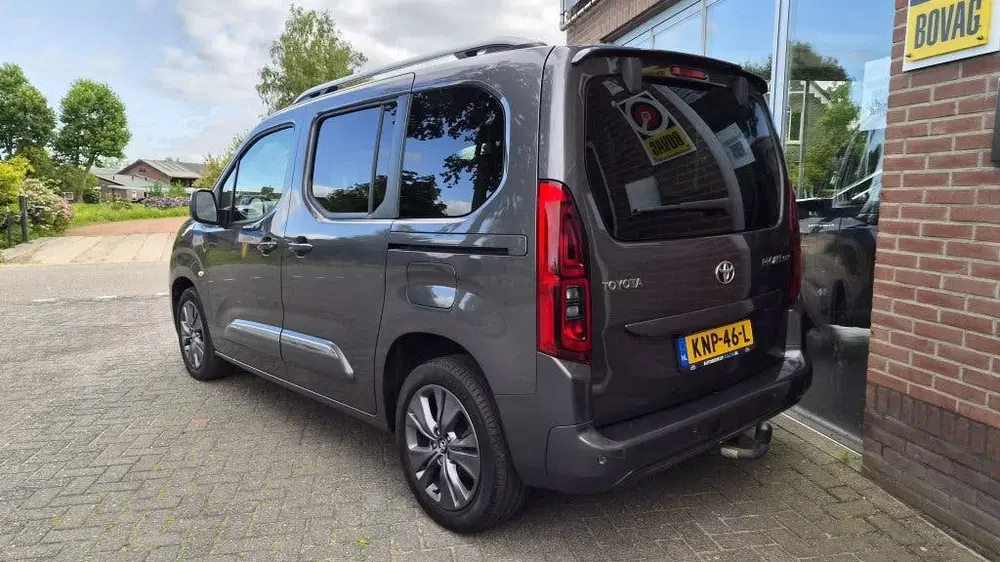 Toyota Proace City 1.2 Turbo Dynamic Automaat 5 Pers uit 2021, foto 8