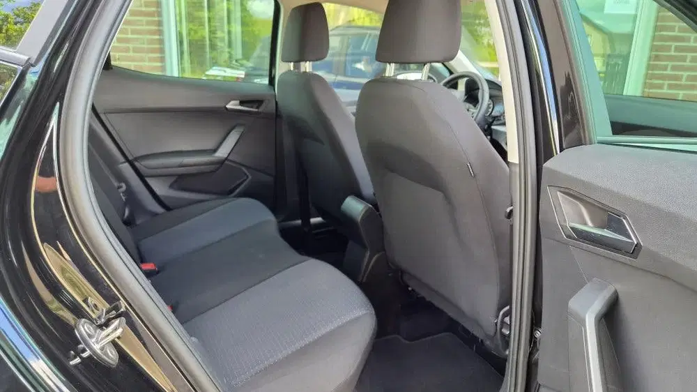 SEAT Arona 1.0 TSI Style Business Intense uit 2022, foto 5