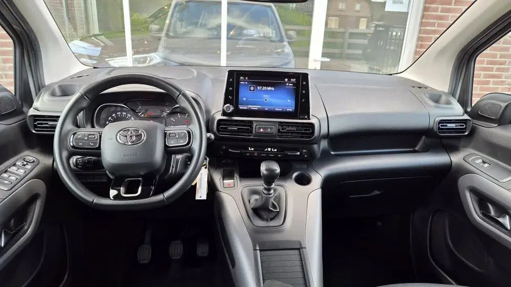 Toyota Proace City 1.2 Turbo Dynamic L2 Long uit 2021, foto 3