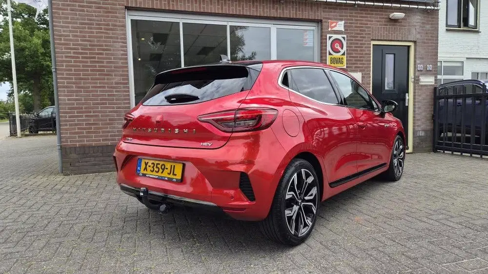 Mitsubishi Colt 1.6 HEV Instyle uit 2023, foto 2