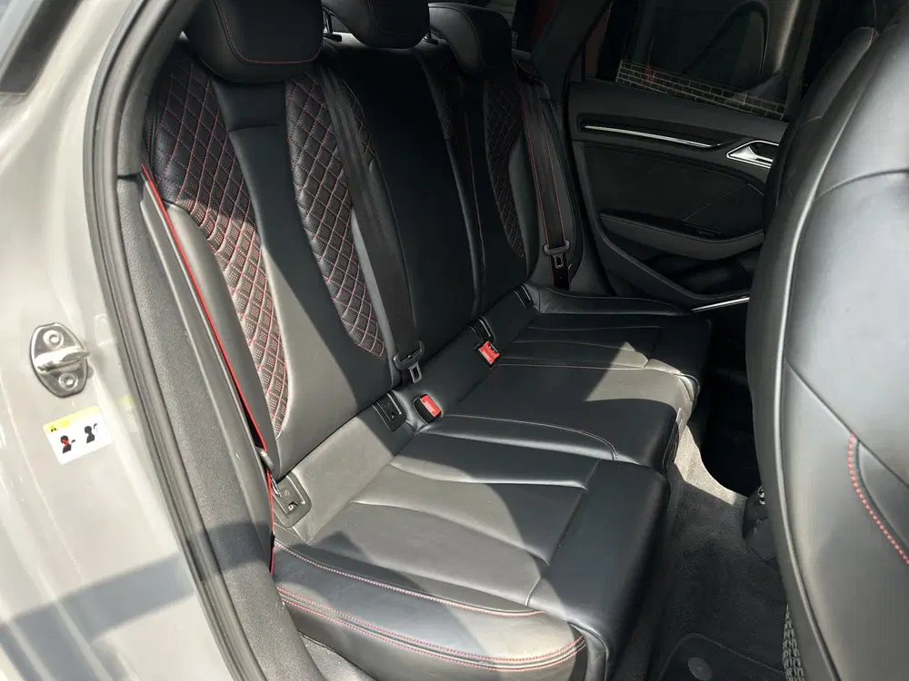 Audi RS3 2.5 TFSI Quattro Panoramadak uit 2019, foto 6