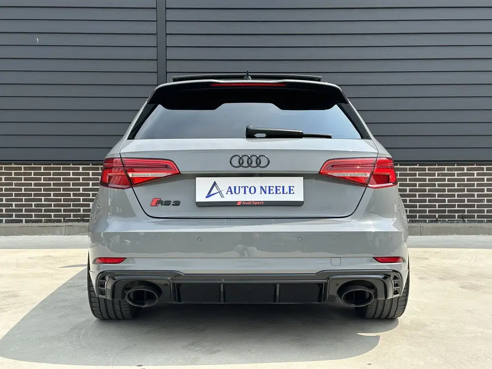 Audi RS3 2.5 TFSI Quattro Panoramadak uit 2019, foto 9