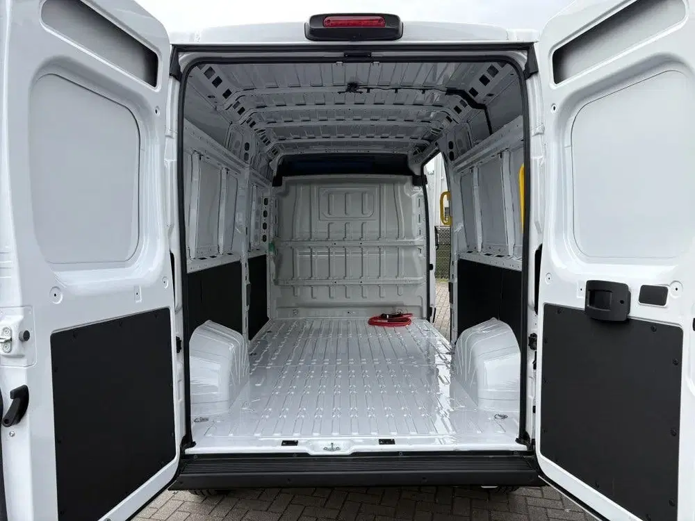 Opel Movano 3.5t L3H2 Zwaar 110 kWh uit 2025, foto 6