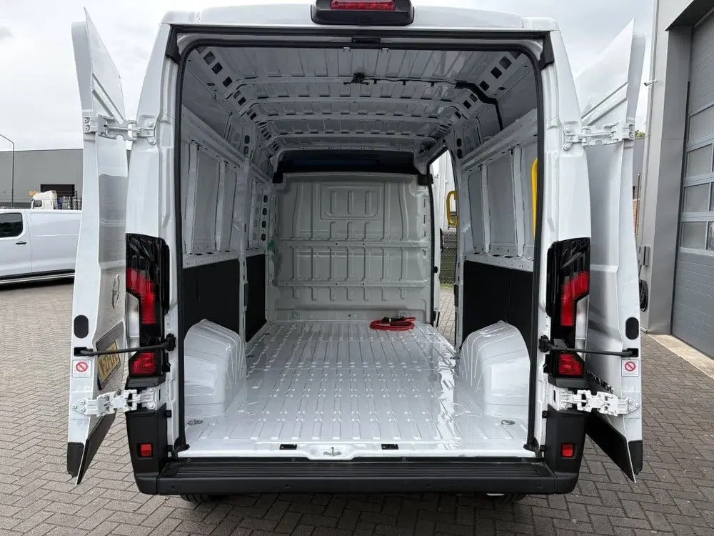 Opel Movano 3.5t L3H2 Zwaar 110 kWh uit 2025, foto 7