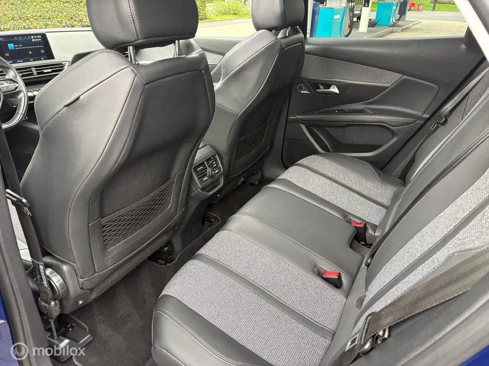 Peugeot 3008 1.2 PureTech Allure uit 2019, foto 10