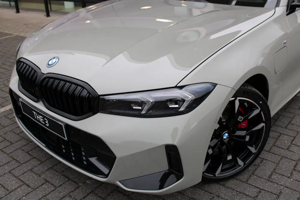 BMW 3-serie 330e M Sport Automaat uit 2026, foto 3