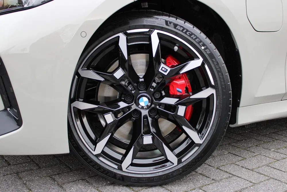 BMW 3-serie 330e M Sport Automaat uit 2026, foto 5
