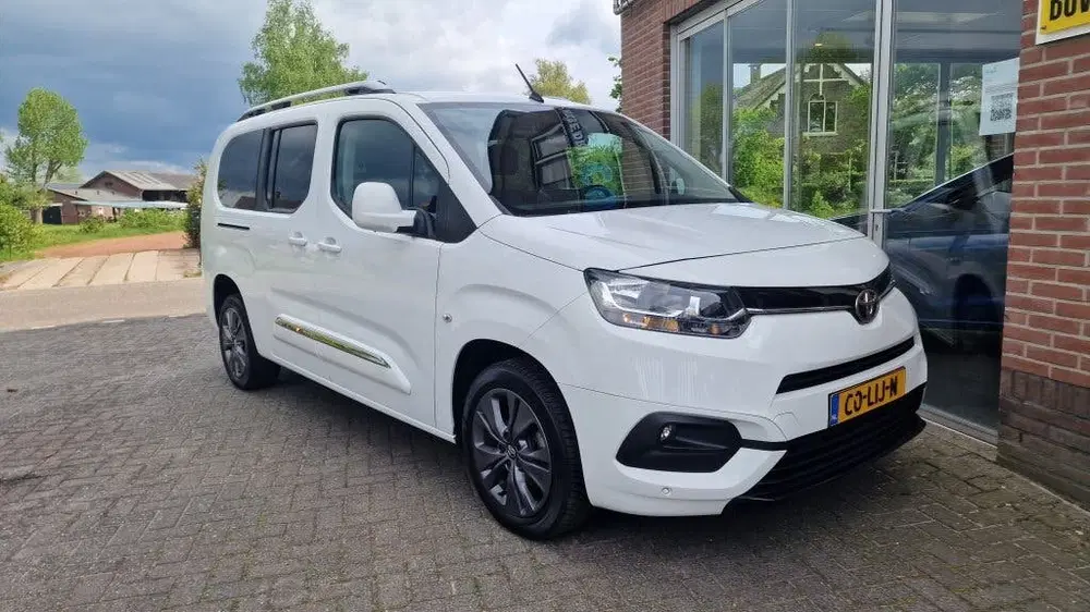 Toyota Proace City 1.2 Turbo Dynamic L2 Long uit 2021, foto 7