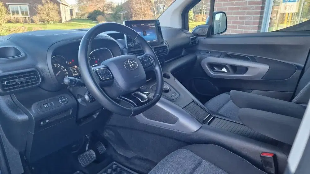 Toyota Proace City 1.2 Turbo Dynamic L2 Long uit 2021, foto 9