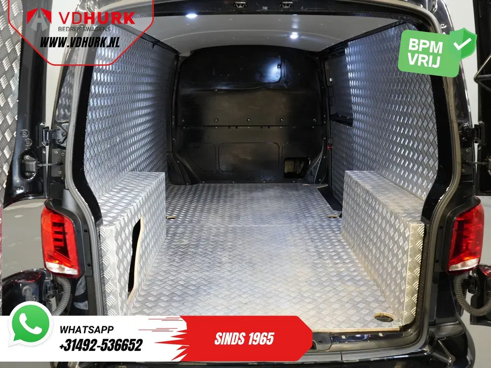 Volkswagen Transporter 2.0 TDI 150 pk DSG Aut. L2 Imperiaal uit 2022, foto 15
