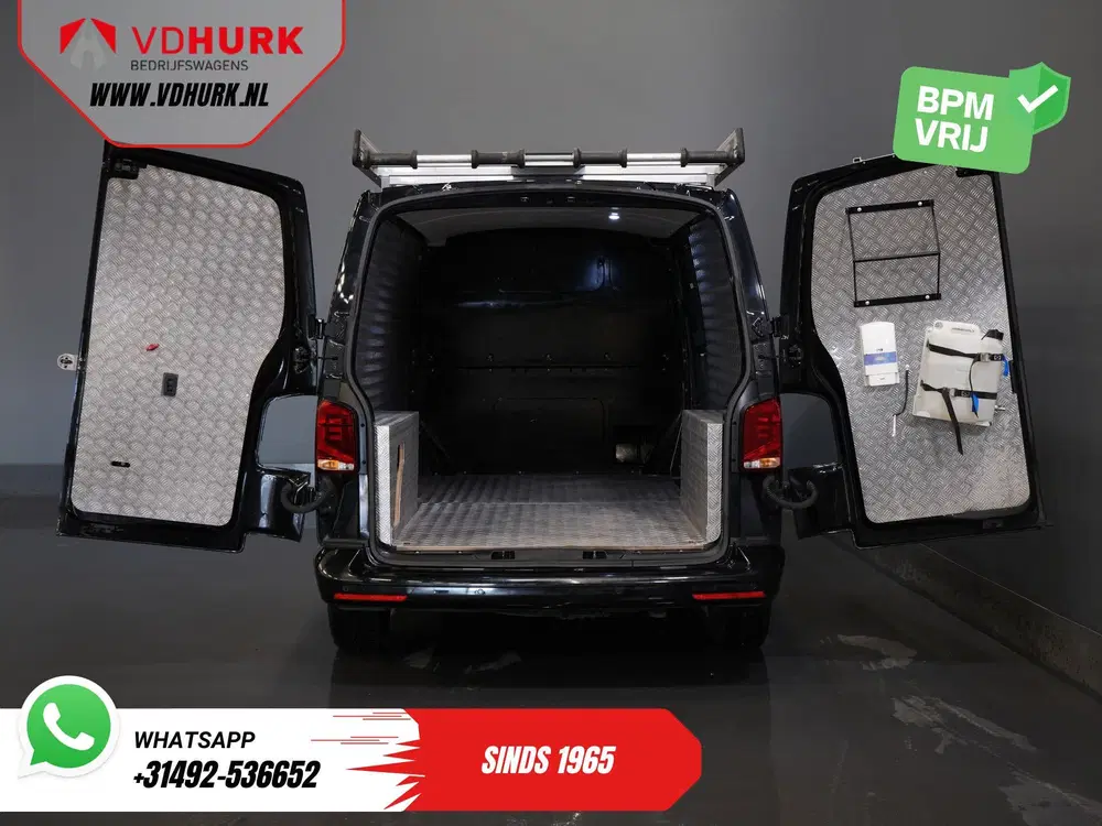 Volkswagen Transporter 2.0 TDI 150 pk DSG Aut. L2 Imperiaal uit 2022, foto 5