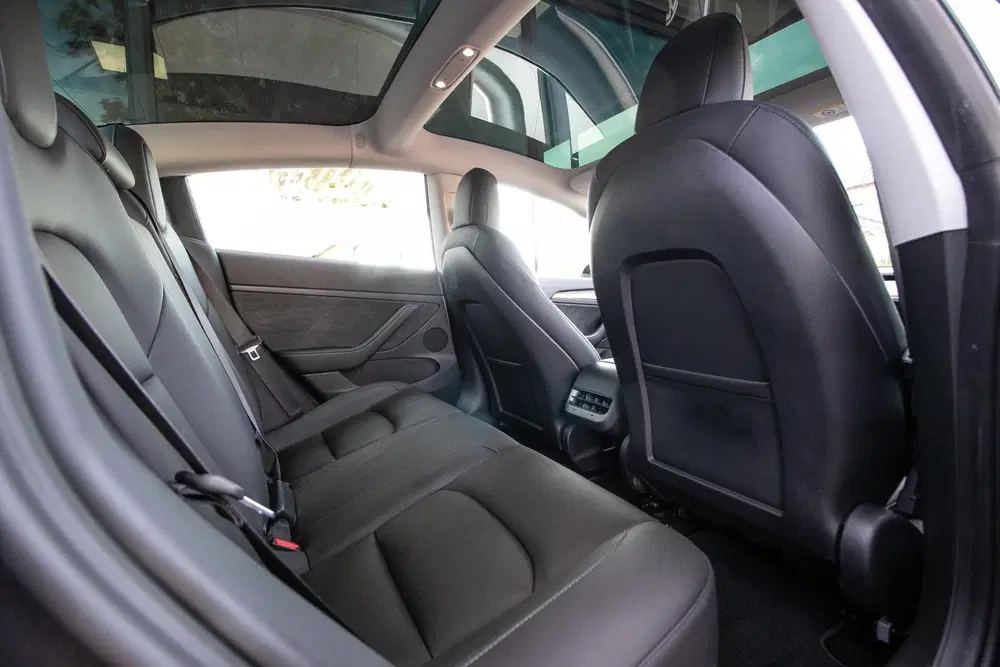 Tesla Model 3 Standard RWD Plus 60 kWh uit 2021, foto 7