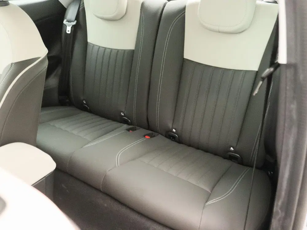 Fiat 500C 1.0 Hybrid La Prima uit 2026, foto 12