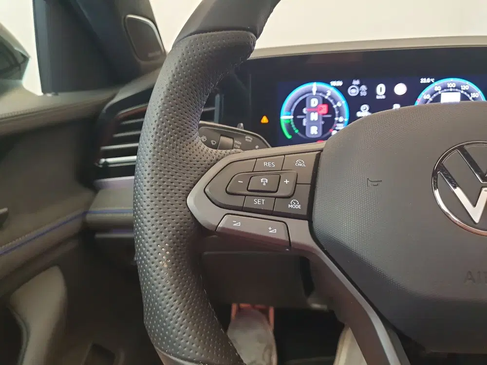 Volkswagen Passat 1.5 eHybrid 272pk DSG uit 2025, foto 12