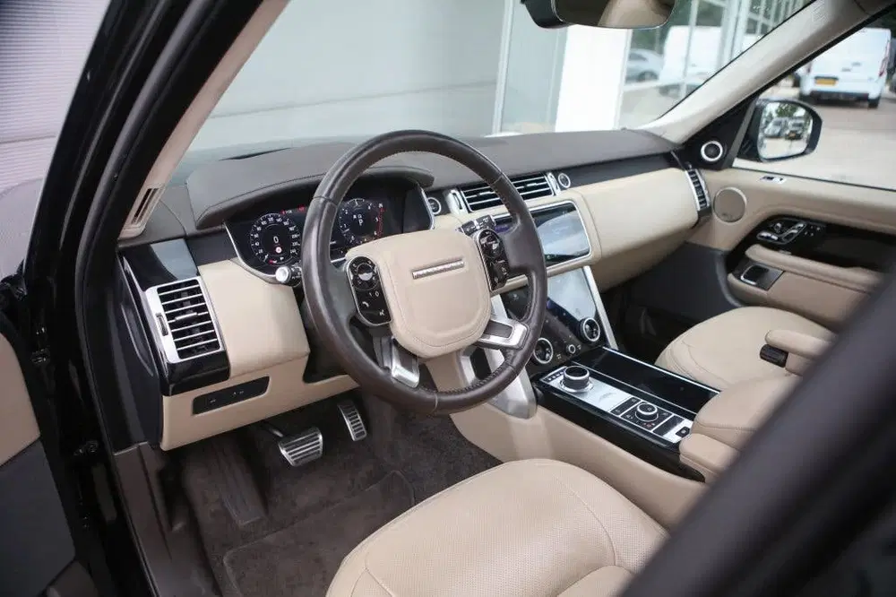 Land Rover Range Rover 3.0 D300 Vogue uit 2021, foto 3