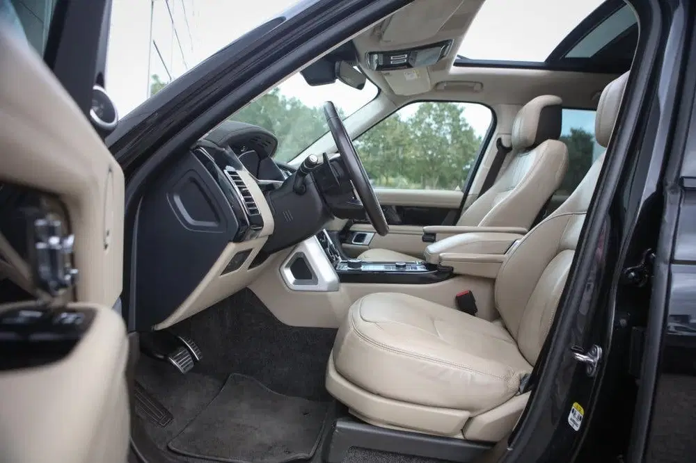 Land Rover Range Rover 3.0 D300 Vogue uit 2021, foto 5