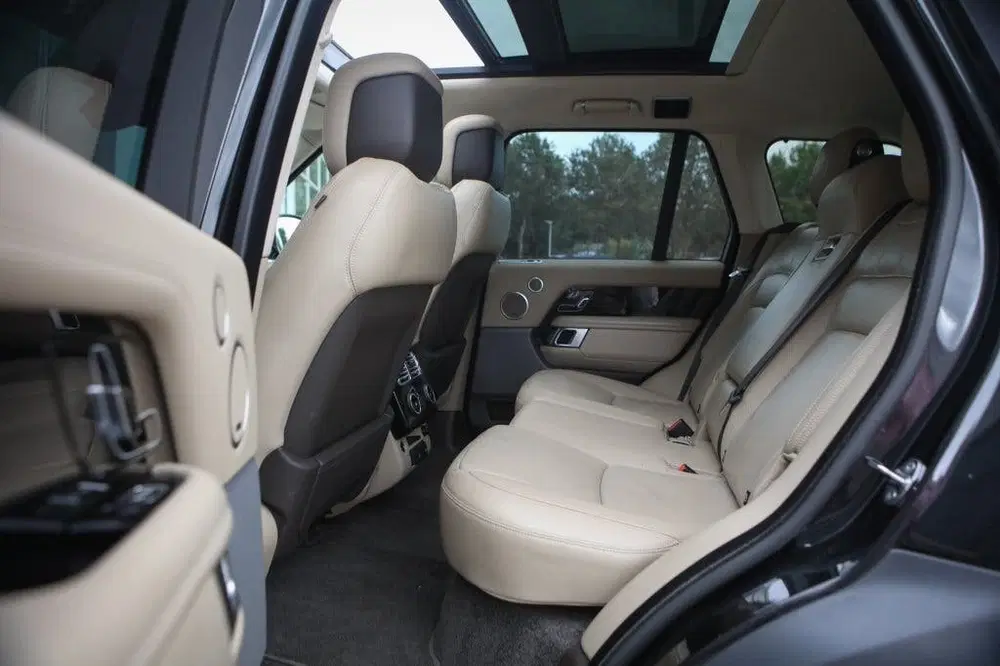 Land Rover Range Rover 3.0 D300 Vogue uit 2021, foto 6
