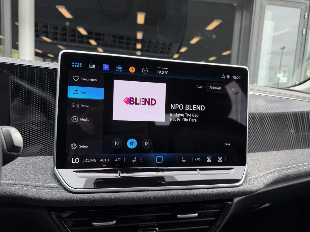 Volkswagen Passat 1.5 eTSI Automaat 150PK uit 2025, foto 11