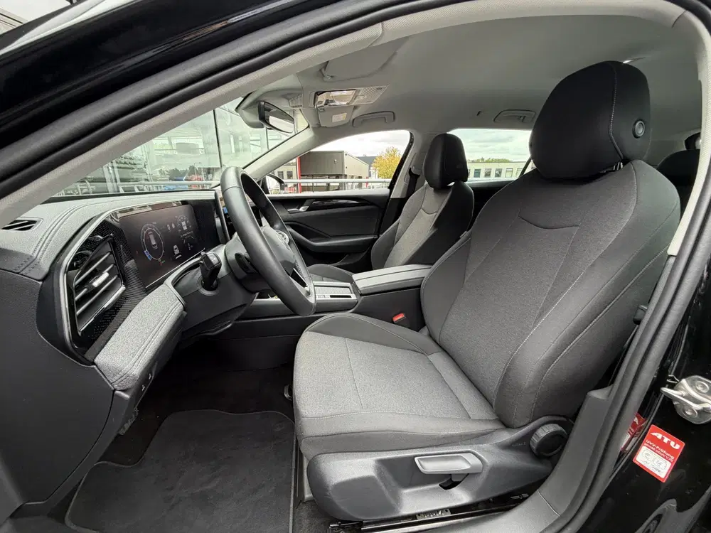 Volkswagen Passat 1.5 eTSI Automaat 150PK uit 2025, foto 7