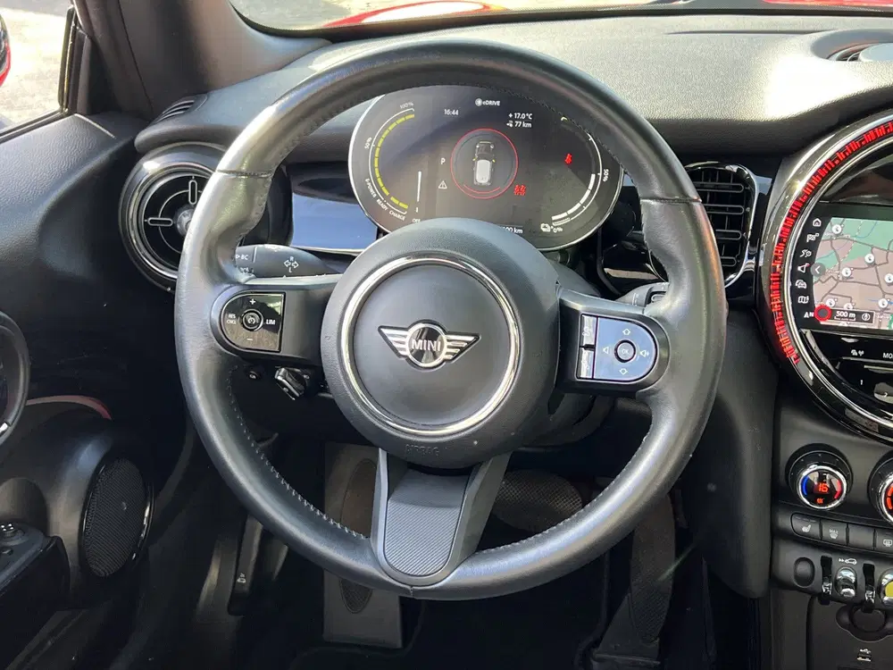 Mini Electric MINI Yours 33 kWh uit 2021, foto 11