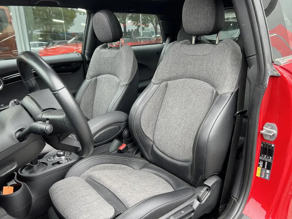Mini Electric MINI Yours 33 kWh uit 2021, foto 4
