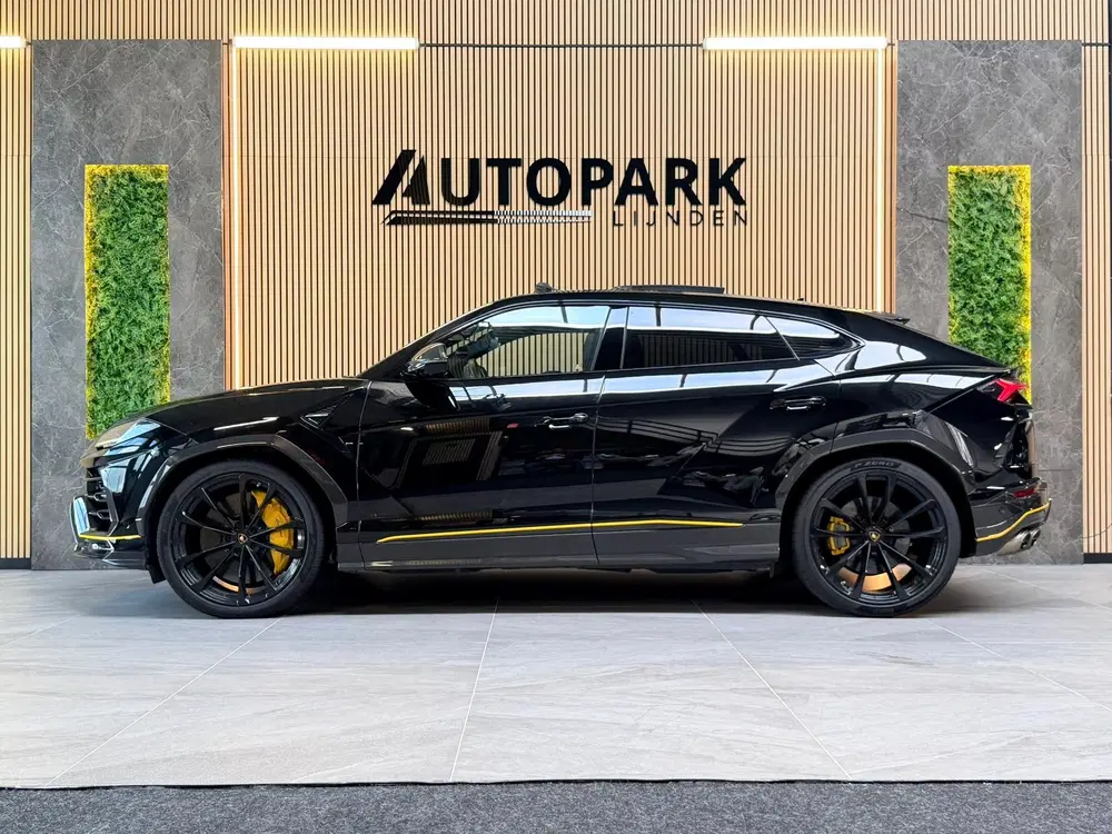 Lamborghini Urus 4.0 V8 uit 2019, foto 2