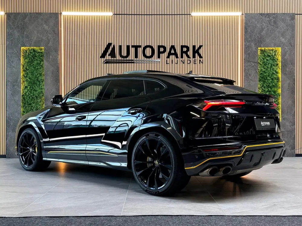 Lamborghini Urus 4.0 V8 uit 2019, foto 3