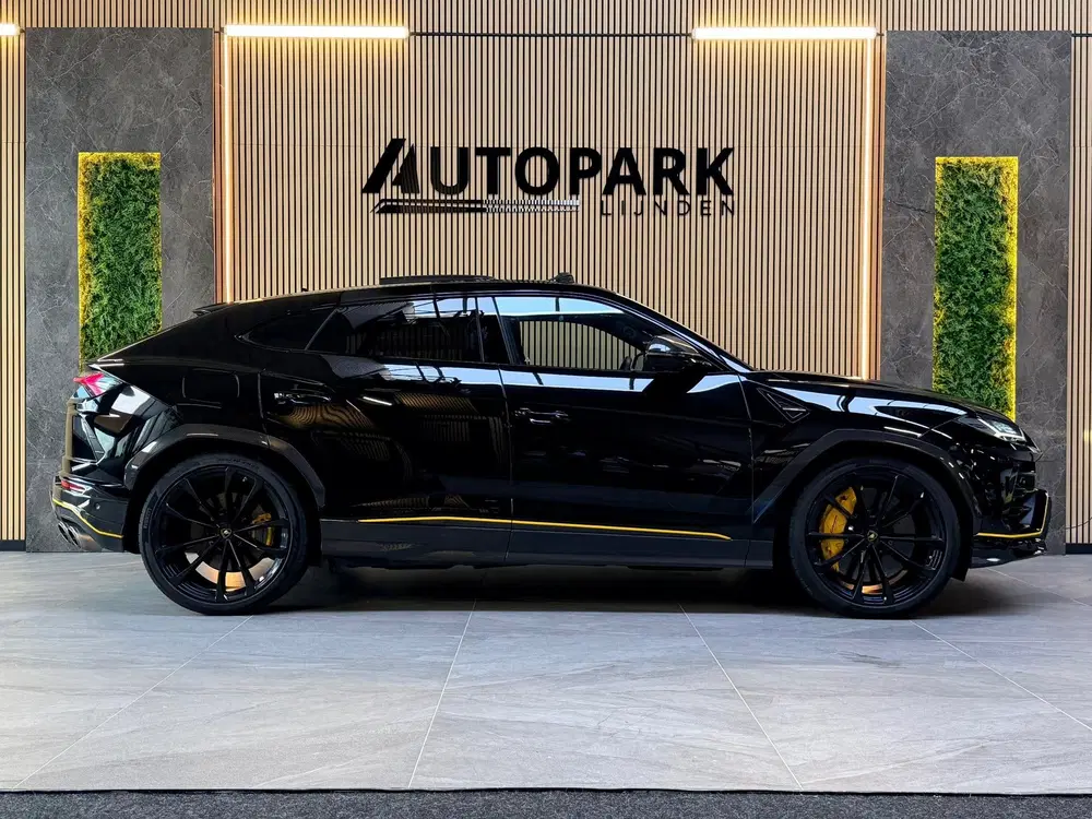 Lamborghini Urus 4.0 V8 uit 2019, foto 6