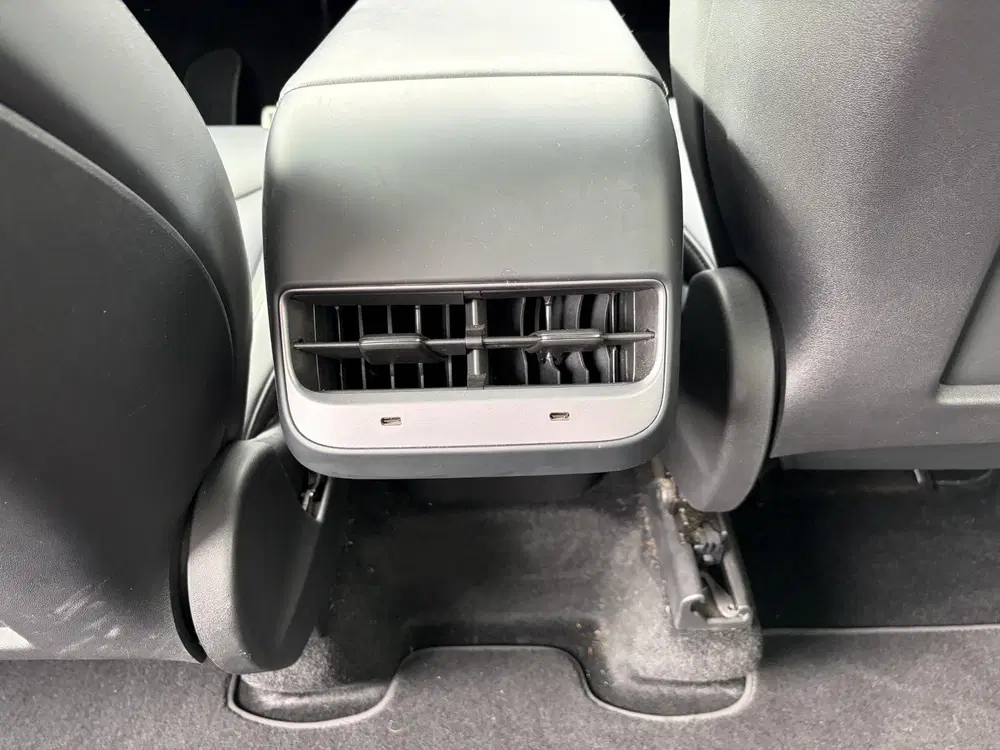 Tesla Model Y Performance AWD 75 kWh SOH 92% RIJKLAAR GE uit 2023, foto 14