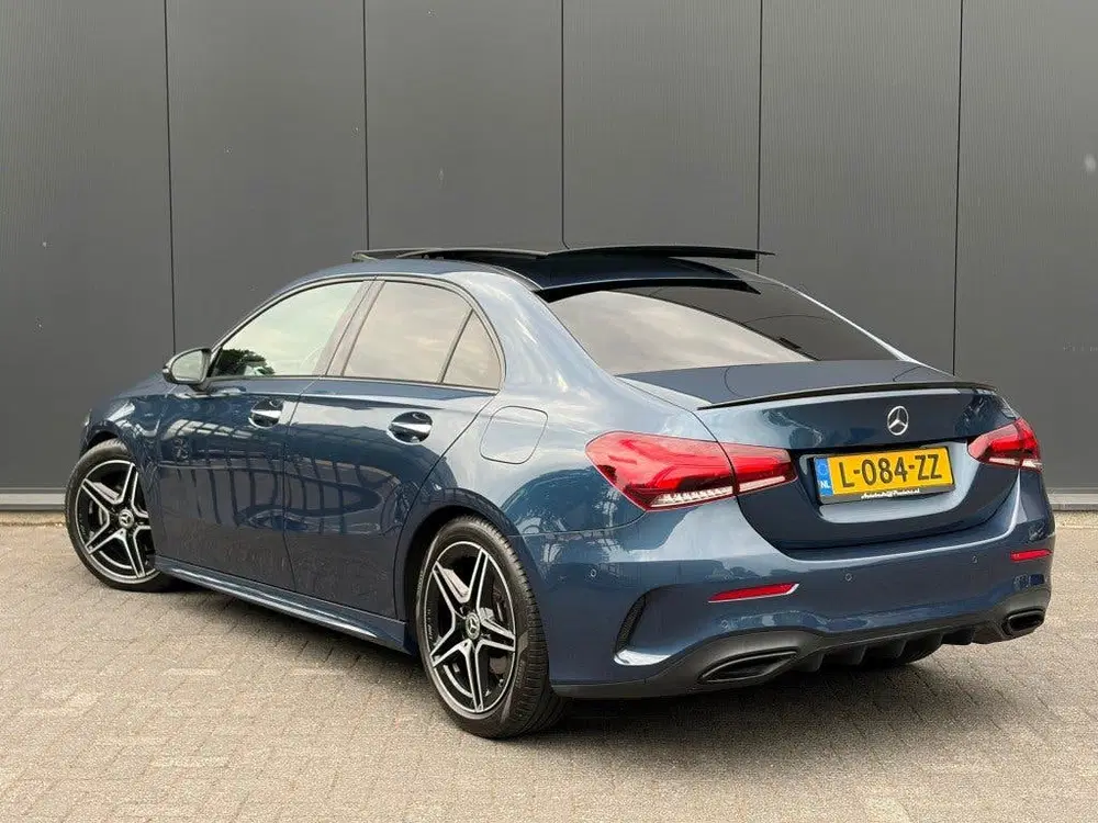 Mercedes-Benz A-Klasse A 200 AMG Nightpakket Pano Leder Sfee uit 2021, foto 12