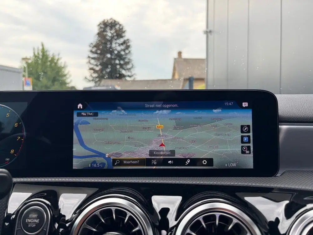 Mercedes-Benz A-Klasse A 200 AMG Nightpakket Pano Leder Sfee uit 2021, foto 7
