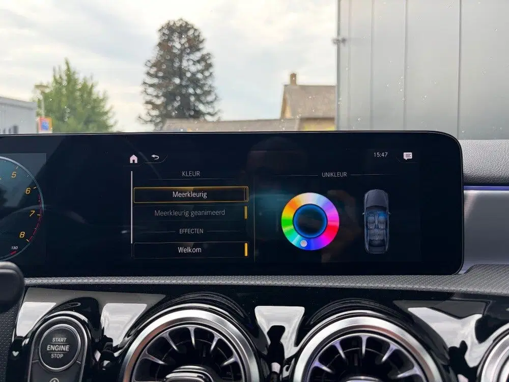 Mercedes-Benz A-Klasse A 200 AMG Nightpakket Pano Leder Sfee uit 2021, foto 9