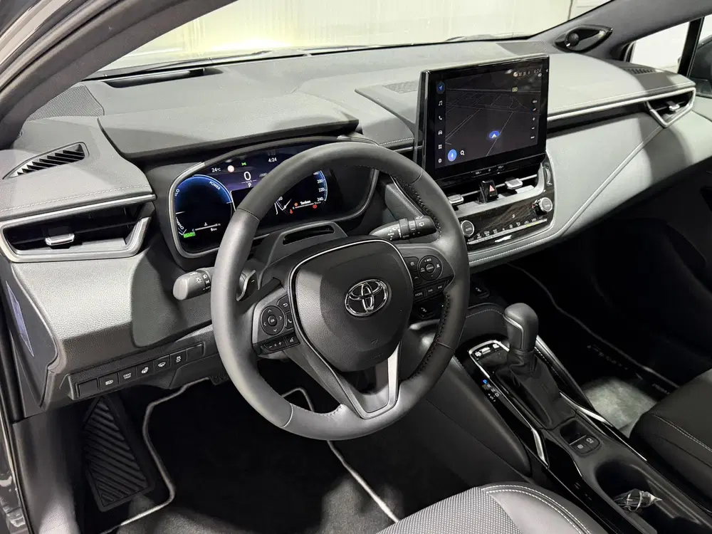 Toyota Corolla Hybrid 180 Executive VOORRAAD uit 2026, foto 2