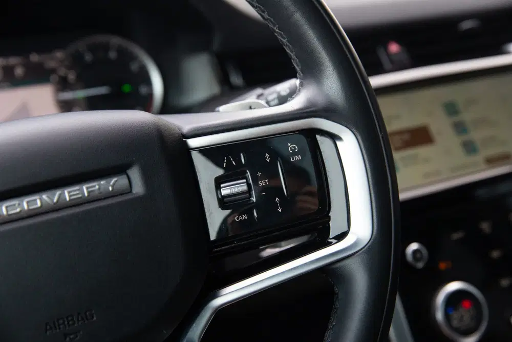 Land Rover Discovery Sport P300e 1.5 R-Dynamic HSE uit 2022, foto 13