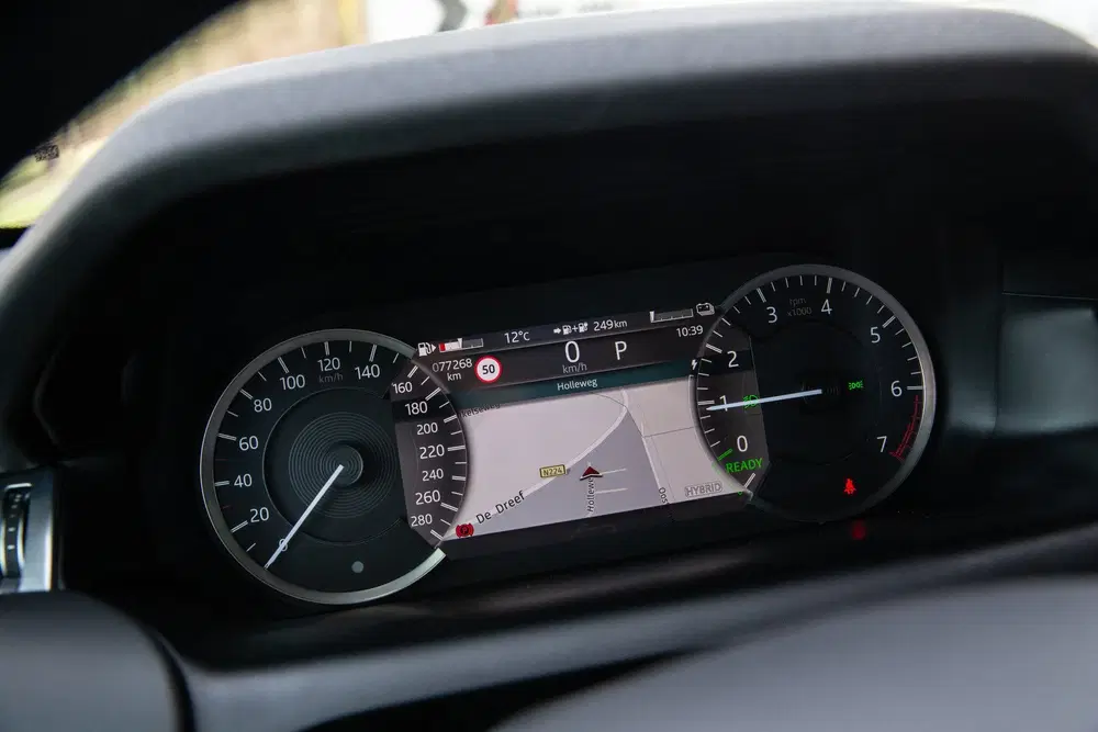 Land Rover Discovery Sport P300e 1.5 R-Dynamic HSE uit 2022, foto 6