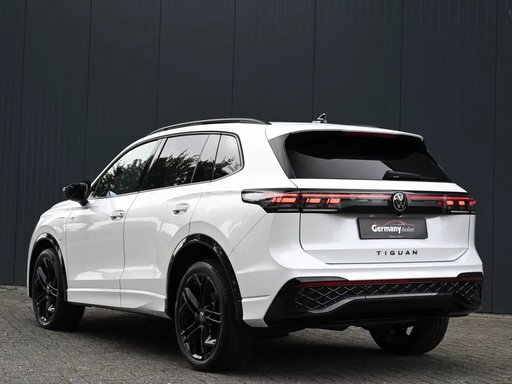 Volkswagen Tiguan 272pk 1.5 eHybrid R-Line Pano Tr-haak IQ-l uit 2025, foto 15