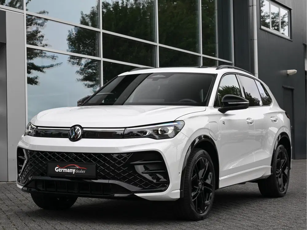 Volkswagen Tiguan 272pk 1.5 eHybrid R-Line Pano Tr-haak IQ-l uit 2025, foto 4