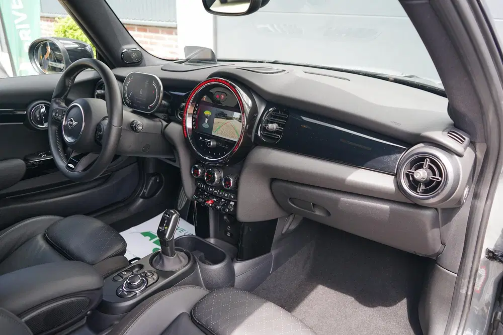 Mini John Cooper Works Cooper S 2.0 John Cooper Works uit 2022, foto 12