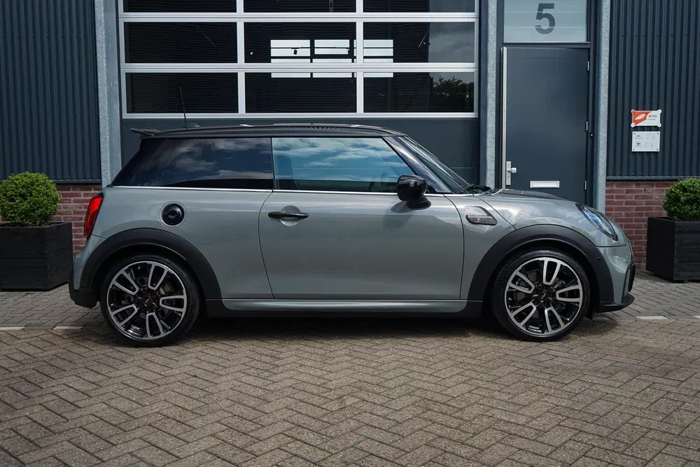 Mini John Cooper Works Cooper S 2.0 John Cooper Works uit 2022, foto 5