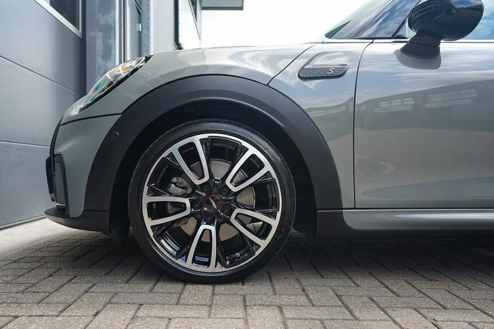Mini John Cooper Works Cooper S 2.0 John Cooper Works uit 2022, foto 6