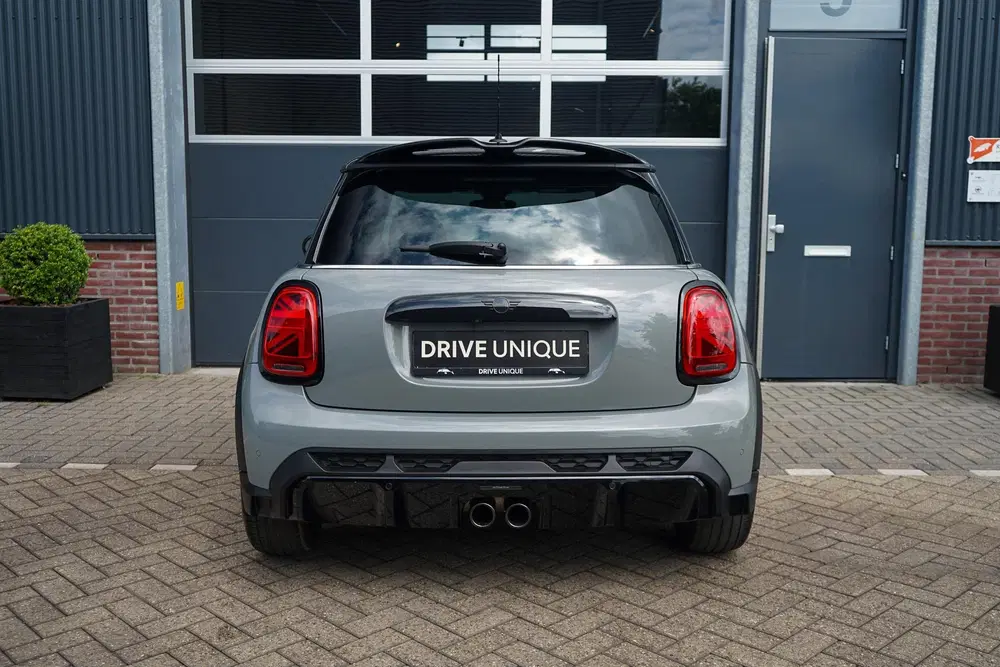 Mini John Cooper Works Cooper S 2.0 John Cooper Works uit 2022, foto 7