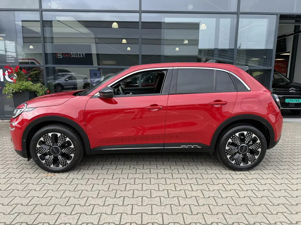 Fiat 600 1.2 Hybrid La Prima *ACC & Massage* uit 2025, foto 5