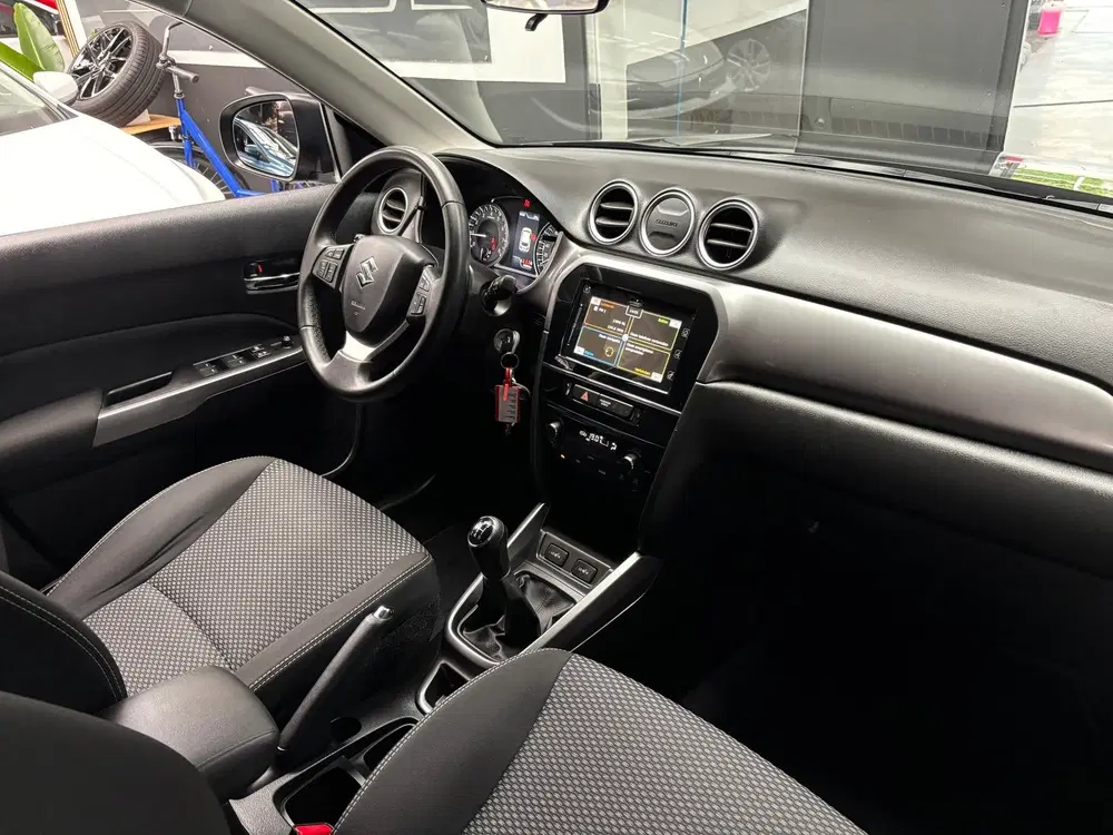 Suzuki Vitara 1.0 Boosterjet Select uit 2019, foto 12