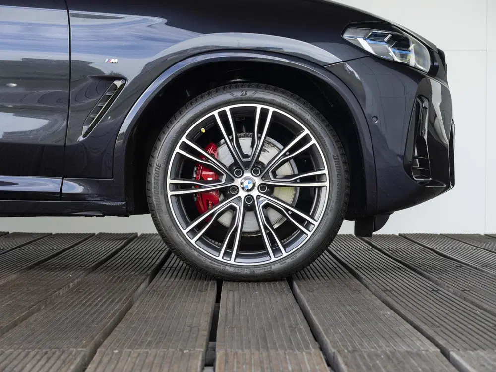 BMW X4 M40i uit 2023, foto 9