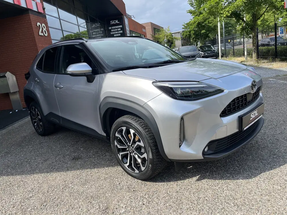 Toyota Yaris Cross 1.5 Hybrid 115 First Edition uit 2025, foto 9