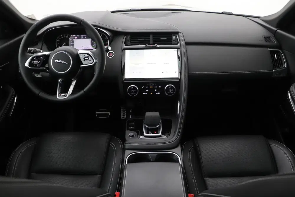 Jaguar E-Pace P300e R-Dynamic SE uit 2024, foto 4