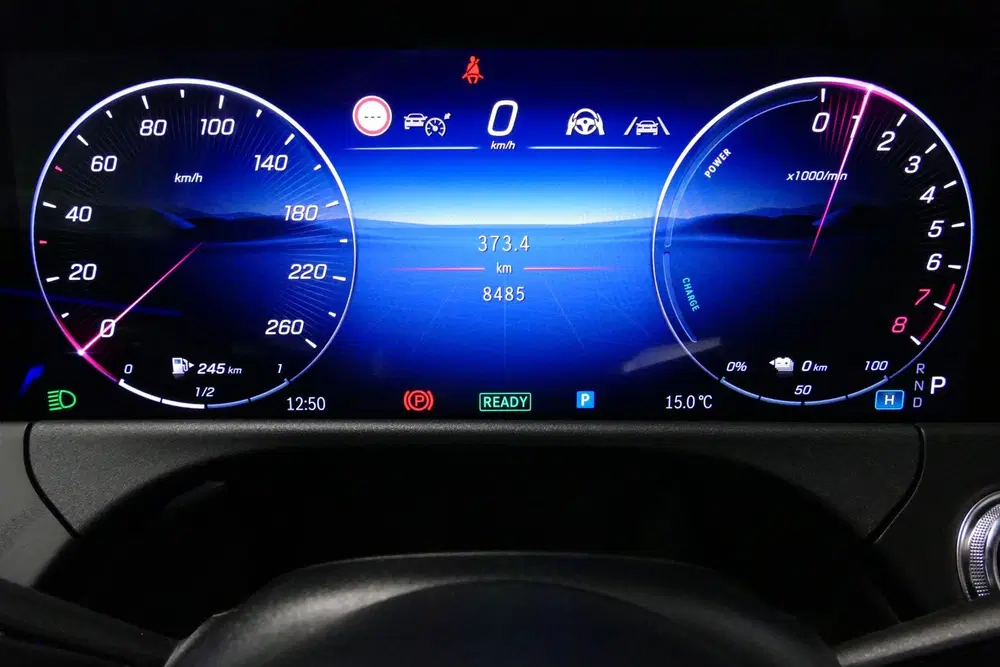 Mercedes-Benz E-Klasse 300 e AMG Line uit 2025, foto 5